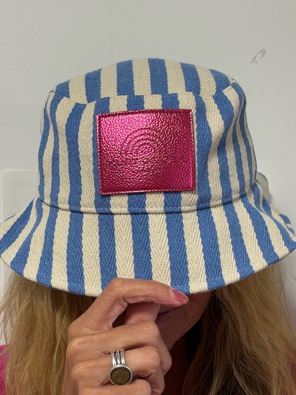 Kurt Geiger bucket hat